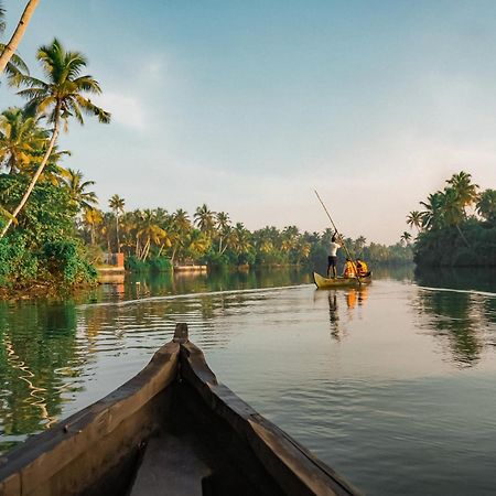 Kalloos Island Backwater Resort Kollam Eksteriør bilde