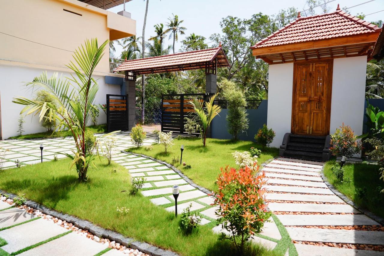 Kalloos Island Backwater Resort Kollam Eksteriør bilde